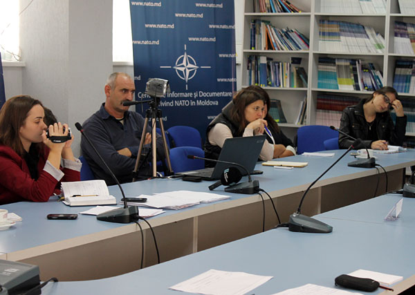 Accesul cetăţenilor la mijloacele Fondului de Rezervă discutat în cadrul Clubului Jurnaliştilor de Investigaţiei