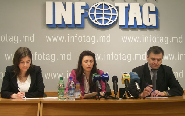 Masa rotundă “Prezentarea Raportului final de monitorizare a respectării transparenţei decizionale, perioada aprilie–decembrie 2010”