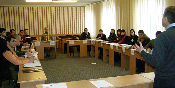 Lansarea Şcolii Regionale a Tânărului Lider Politic la Bălţi şi Cahul