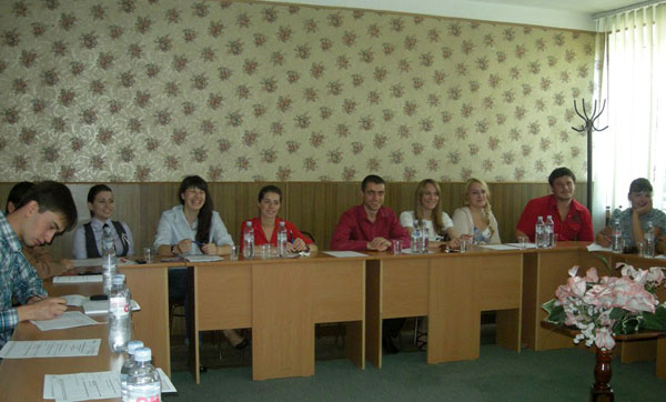 La Bălţi a avut loc ultima şedinţă a Şcolii Regionale a Tânărului Lider Politic