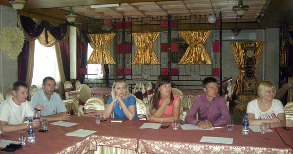 Ultima şedinţă a Şcolii Regionale a Tânărului Lider Politic la Comrat