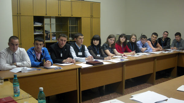 Lansarea colii Tnrului Lider Politic, ediia a IX-a