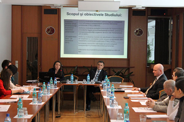 Celeritatea cu care Parlamentul examinează proiectele de acte legislative descurajează participarea publică