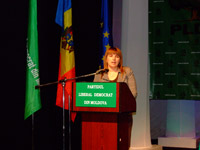 Constituirea Organizaţiei Femeilor Liberal Democrate din Moldova (OFLDM)